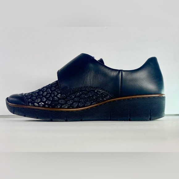Rieker NWOT Everyday Casual Black Shoes Sz 6 Comfort Antistress Working - Picture 2 of 9